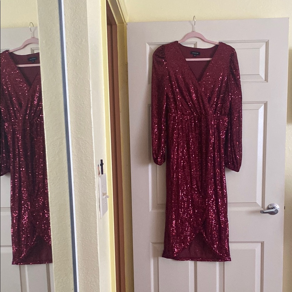 NWT August Sky Elegant Sequin Dress in Burgundy Sz M